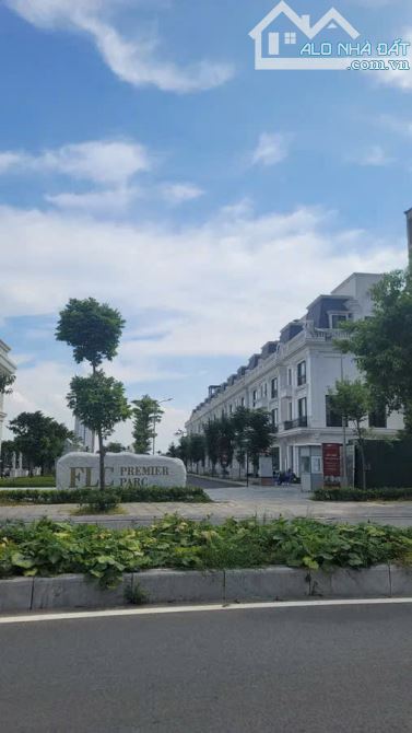 Bán Shophouse FLC Premier, N.T. Liêm. DT 96m x 6T, Mặt phố, MT8m.     Giá 36 tỷ.