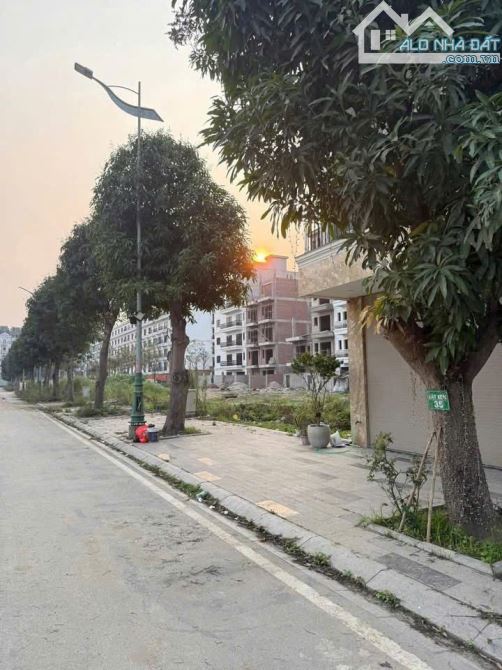 🎋Bán Đất Khu Hanaka, Đồng Nguyên, Từ Sơn Mt 5m Dt 120m2 Giá 6.6 Tỷ