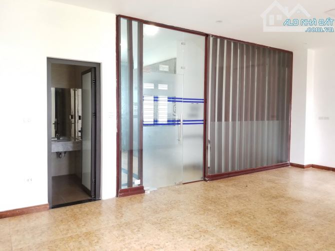 CHO THUÊ SÀN VĂN PHÒNG 40M2 GIÁ 8TR TẠI TRƯƠNG CÔNG GIAI - TRẦN THÁI TÔNG - CẦU GIẤY