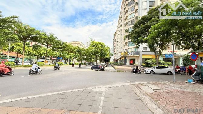 Bán Nhà Phố Trung Kính Cầu Giấy 90m2, 5T, Vỉa Hề Ô Tô Tránh Kinh Doanh.