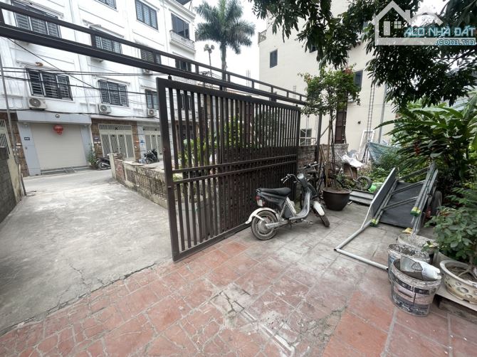 CẦN BÁN  Siêu phẩm đất 54m² An Thắng – Biên Giang – Ô tô đỗ cổng, giá cực tốt!  54m² vuông