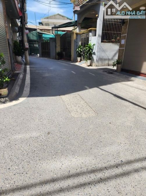 🏡 SỐC! Nhà 5 Tầng Long Biên – Ô Tô Vào Nhà – Ở SƯỚNG MÊ! 😱🚗  🔥 ,