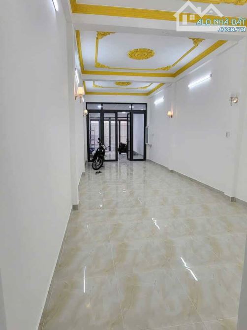 MẶT TIỀN LÊ TRỰC -P.1- Q 6 – DT: 4*24M- 5 TẦNG BTCT -21 TỶ