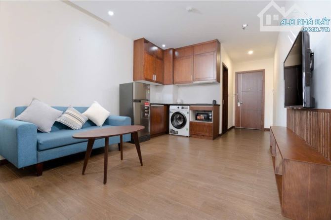 Cho thuê căn hộ 2pn cao cấp Phạm Văn Đồng gần biển, có ban công, hồ bơi