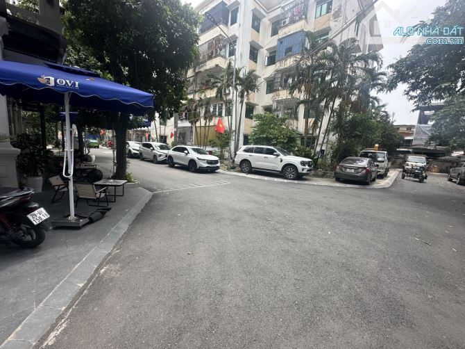 BIỆT THỰ VIP LÔ GÓC KĐT CẦU BƯƠU, THANH TRÌ,100M,4T,MT18M, THANG MÁY, VỈA HÈ, Ô TÔ