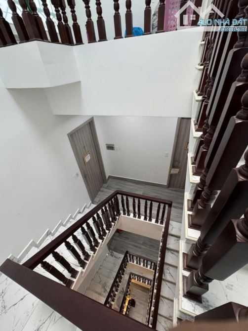 Bán nhà MT Cư Xá Lê Đại Hành , P.11 , Q11 ,  4 X 25m , 3 tầng , 14,5 tỷ TL