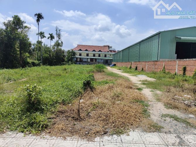 Bán đất biệt thự, 1008m2 ngang 10m nở hậu 20m, view sông, TP HCM, chỉ 15tr/m2