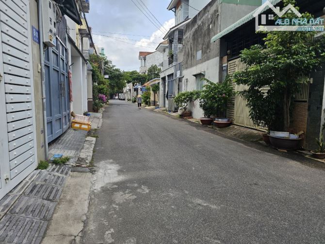 Bán Đất Đẹp Vuông Vức Hẻm Oto Đội Cấn 83M2 (5x17) - Giá: 7.6Tỷ