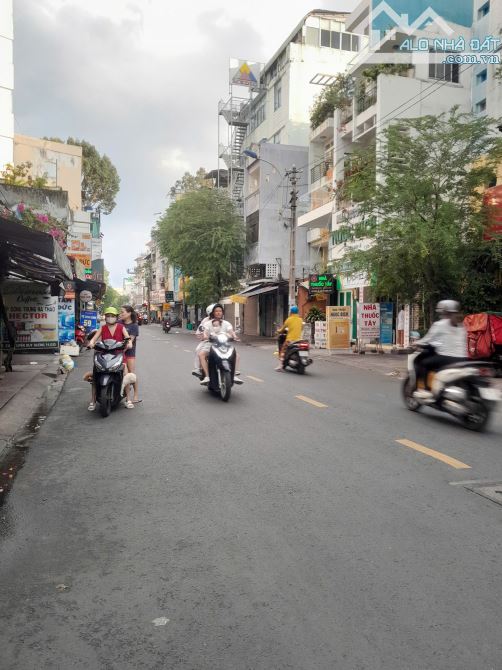 Nhà chính chủ MT Nguyễn Duy DƯơng  Q10 DT 53m2  4 lầu giá chỉ 14.5  tỷ TL