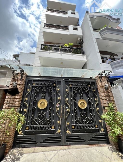 BÁN NHÀ 4 TẦNG NGAY NGUYỄN TRỌNG TUYỂN,PHÚ NHUẬN-GIÁ:4,02TỶ/63m2(4,5x14m).XE HƠI ĐỖ CỬA.