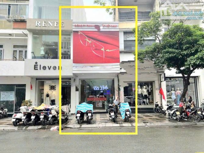 CHO THUÊ NHÀ MẶT TIỀN 174 NGUYỄN TRÃI, BẾN THÀNH, Q1. 2 TẦNG, 4X20 CHỈ 100TR