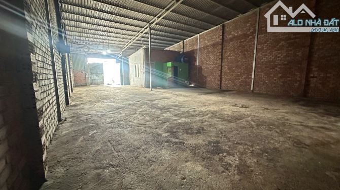 Xưởng cho thuê 200m² giá 10 triệu tại Dĩ An - Cơ hội đầu tư hấp dẫn!