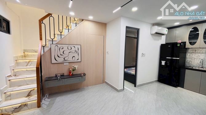 Ngay trung tâm Quận 1 - 30m ra hxh Phó Đức Chính - DT 3,5x13m - 4 tầng - Giá 8,8 tỷ