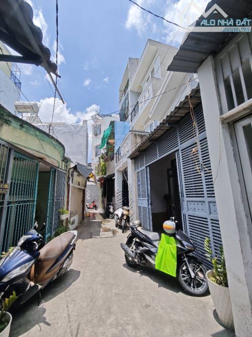 CHỦ CẦN BÁN GẤP NHÀ GẦN BV HỒNG ĐỨC – THỐNG NHẤT, P11, GÒ VẤP.GIÁ 4T9