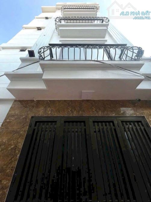 NHÀ ĐÔNG NGẠC – KẺ VẼ – THANG MÁY – 6 NGỦ RỘNG – SỔ ĐỎ CHÍNH CHỦ  Cần bán căn nhà khu Đô