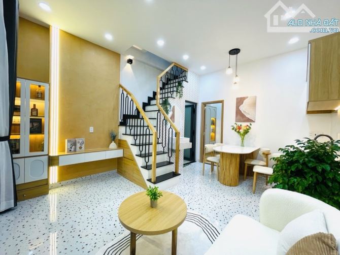 SÁT Q1 - KHU PHAN XÍCH LONG - NHÀ ĐẸP 3 TẦNG - FULL NỘI THẤT