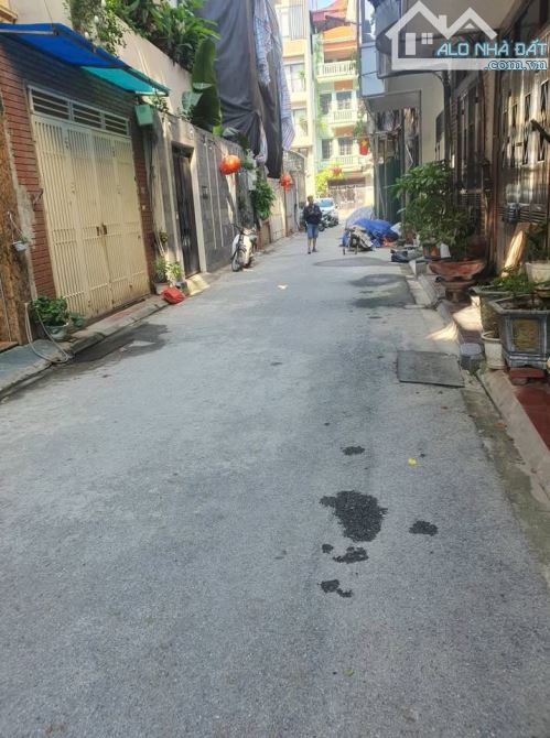 BÁN NHÀ THÁI HÀ, NHÀ MỚI FULL NT, 2 THOÁNG, PHÂN LÔ CÁN BỘ, GARA Ô TÔ, GẦN PHỐ, HƠN 19 TỶ.