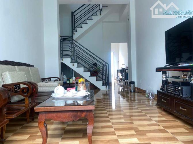 Bán nhà 4 tầng gần THCS Hoa Lư, hẻm xe hơi thông, 4x15, nhà mới