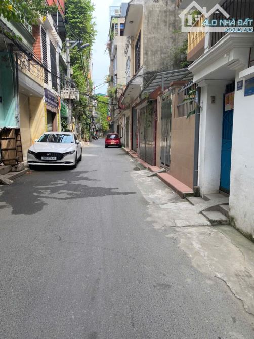 BÁN NHÀ 3 TẦNG QUANG TRUNG HÀ ĐÔNG, PHÂN LÔ ,Ô TÔ VÀO NHÀ ,GẦN PHỐ & CHỢ ,VIEW TRƯỜNG HỌC