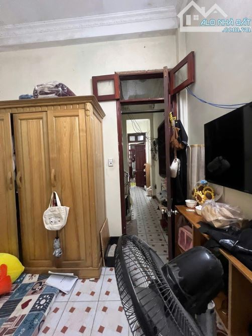 Nhà phân lô ngõ 651 Minh Khai (ngõ 523 mới) ô tô tránh, 68m2 giá 15 tỷ có TL