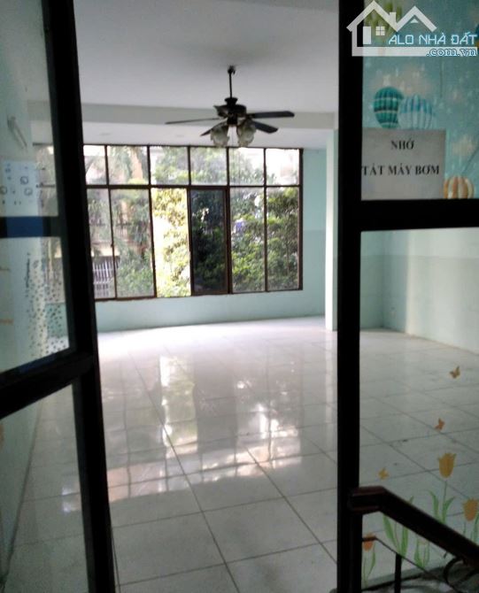 BÁN ĐẤT (600M2) TẶNG NHÀ HXH ÚT TỊCH – HOÀNG VĂN THỤ - TÂN BÌNH – KHU ĐỆ NHẤT .  CHỈ 130 T - 10