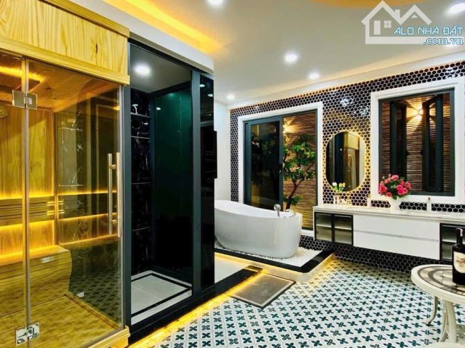 🏡 BÁN NHÀ PHỐ CAO CẤP 5 TẦNG – MẶT TIỀN 12M – FULL NỘI THẤT – GẦN CHỢ, SIÊU THỊ - 10