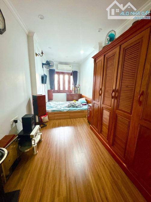 Ngõ Thông Phong , diện tích 93m,  6tầng, MT 3.6m ,27tỷ Đống Đa - 10