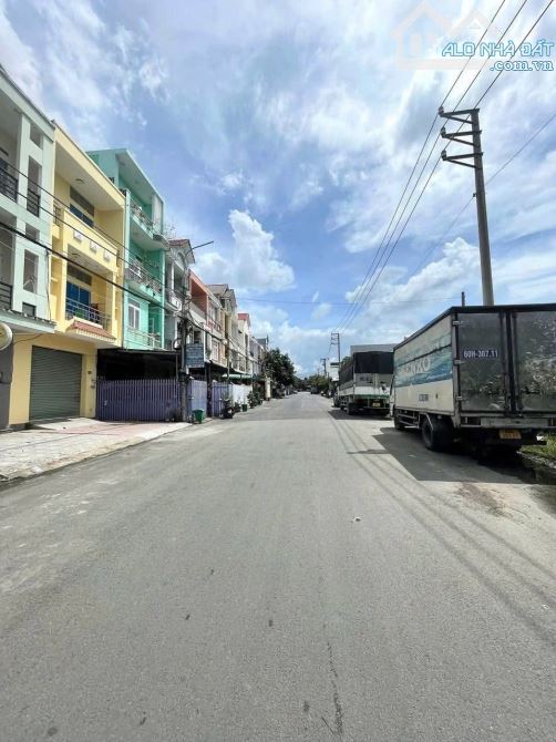 2.85 tỷ - Bán đất kdc Tân Phong,vỉa hè, view công Viên mát mẻ. - 5
