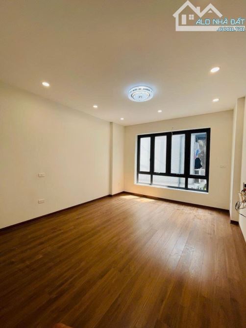 Bán Nhà Xây Mới Lạc Long Quân - DT 35m2 × 5 Tầng Cạnh Hồ Tây Full Nội Thất - Nhỉnh 8 Tỷ - 1