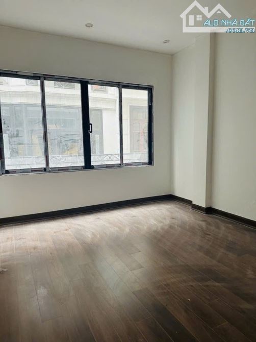 SIÊU PHẨM CẦU GIẤY - PHÂN LÔ Ô TÔ QUA NHÀ - VỪA Ở VỪA RA TIỀN - 1