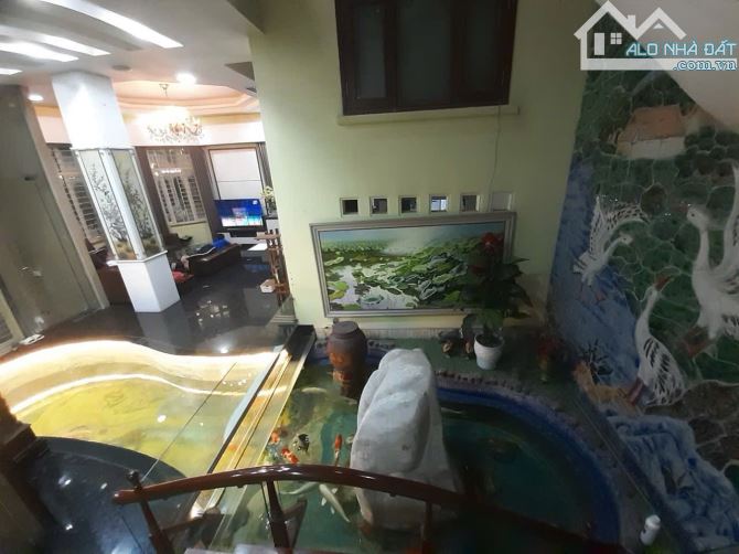Căn góc duy nhất 8 tầng, thang máy, 108m, mặt tiền 20m, bể bơi và phòng xông hơi, Láng Hạ - 1