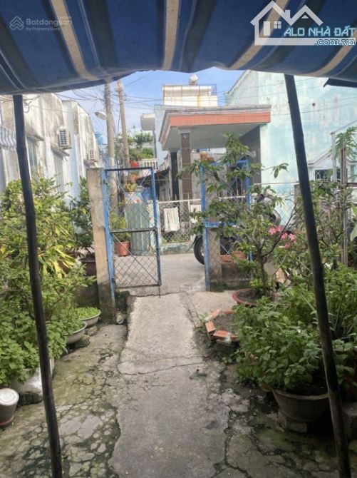 Bán đất tặng nhà nát An Dương Vương Q. 8, 5.5x19m, SHR tiện xây sửa mới, chỉ 3.5 tỷ - 1