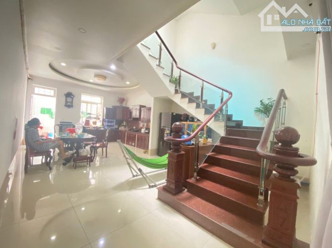 BÁN Nhà mặt tiền N1 khu D2D Võ Thị Sáu giá tốt - 1
