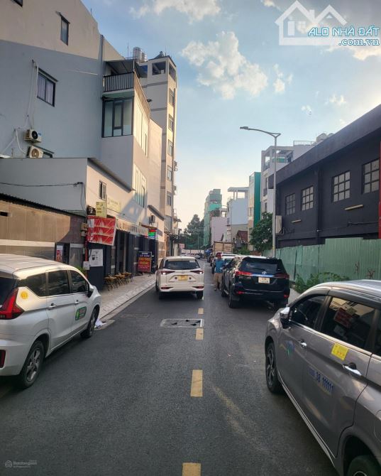 Bán nhà 2 MT H.8m Bạch Đằng. DTSD 62m2. Trệt 2 lầu ST. Kinh doanh được - 1