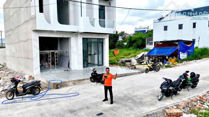 BÁN GẤP Lô Đất Đẹp  Thủ Dầu Một – 1.1 Tỷ – Xây Tự Do – Sổ Riêng – Gần UBND, Trường Học - 1