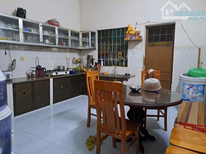 BÁN NHÀ 1 TRỆT 1 LẦU 90M2 THỔ CƯ HẺM XE HƠI 7 CHỖ TRÁNH NHAU PHƯỜNG RẠCH DỪA GIÁ 6,4 TỶ - 1