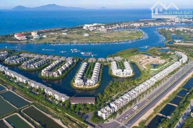 Bán gấp Shophouse tại khu Casamia Hội An 2 mặt tiền, đường 38m, xây 3,5 tầng - 1