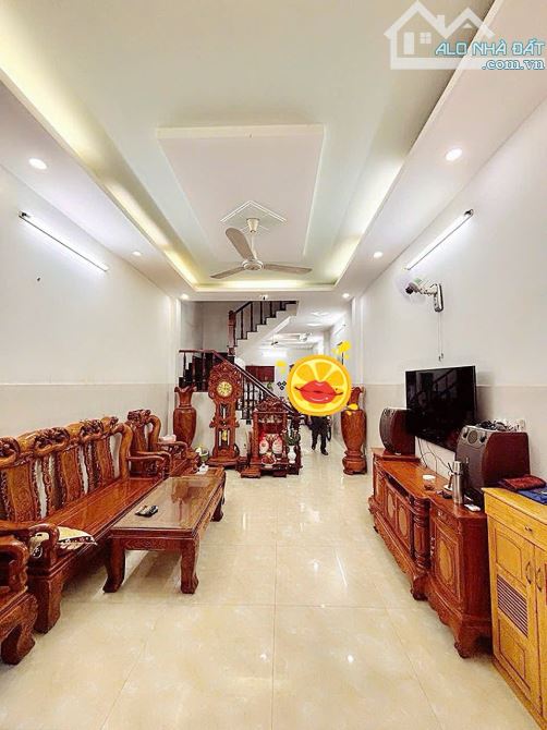 NHÀ ĐẸP Ở NGAY- CẠNH SIÊU THỊ AEON MAIL- TÂN PHÚ- DT 4m x 15m - 4 TẦNG BTCT - 5 PHÒNG NGỦ - 1