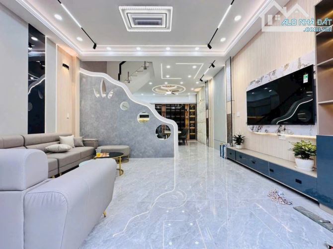 BÁN NHÀ CHÍNH CHỦ 3 TẦNG FULL NỘI THẤT – CHÁNH HIỆP, BÌNH DƯƠNG TPHCM GIÁ TỐT - 1