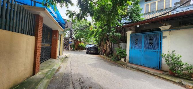Lô góc- 2 mặt tiền rộng đẹp - ô tô vào nhà- trong đê Ngọc Thụy- 76m - 1