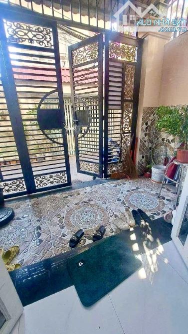 BÁN NHÀ 3 TẦNG – HẺM RỘNG THÔNG THOÁNG – PHƯỜNG TÂN HƯNG – QUẬN 7 - 1