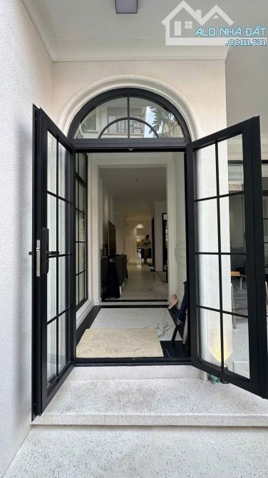 Nhà Hiếm Nhất Đakao Quận 1 - Đường Nguyễn Thành Ý - 8x18m 3 Tầng - 50 Tỷ - 1
