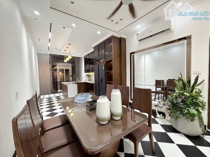 SIÊU PHẨM NGỌC KHÁNH - CÓ 1 KHÔNG 2 - NGÕ THÔNG - NỘI THẤT ĐẸP - 1