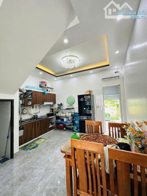 🏡 BÁN NHÀ ĐẸP 2 TẦNG XÂY ĐỘC LẬP – NGAY TRUNG TÂM THỊ TRẤN AN DƯƠNG – Ô TÔ ĐẬU CỬA – GIÁ - 1
