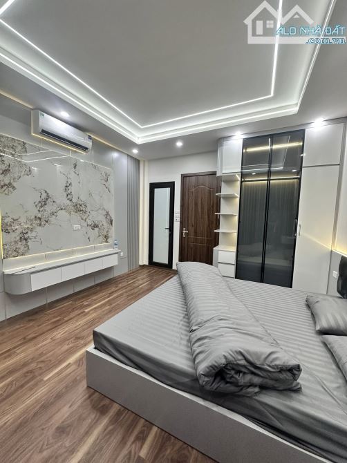 BÁN NHÀ HỒ TÙNG MẬU- 30M2 - 5 TẦNG- MT4m- Ô TÔ ĐỖ CỬA- FULL NỘI THẤT - 1