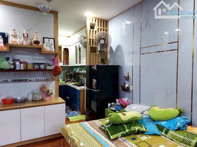 NHÀ MỚI ĐẸP 1 ĐỜI CHỦ TỰ XD TÂM HUYẾT KIÊN CỐ CHẮC CHẮN OTO 16 CHỖ ĐẬU TRƯỚC NHÀ LÊ VĂN SỸ - 1