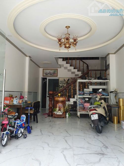 Bán nhà 1 trệt 3 lầu Đường Đỗ Hành gần lotte mart Phan thiết - 1