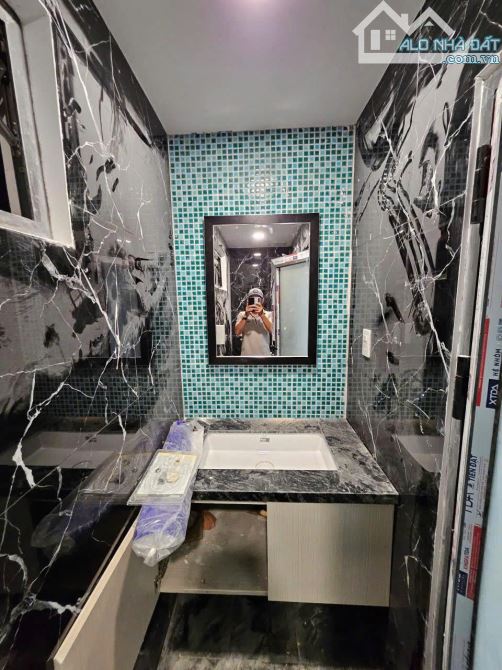 🏢 GÓC 2 MẶT TIỀN TRUNG TÂM DU LỊCH Q1, 60m² , 5 tầng, giá 35 tỷ - 1