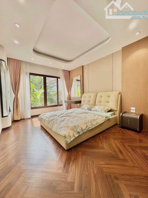 BÁN GẤP TOÀ CCMN 7 TẦNG DT100M2*MT7.2M TỔNG 25 PHÒNG CẦU GIẤY NGÕ NÔNG SÁT PHỐ. CHỈ 23 TỶ - 1