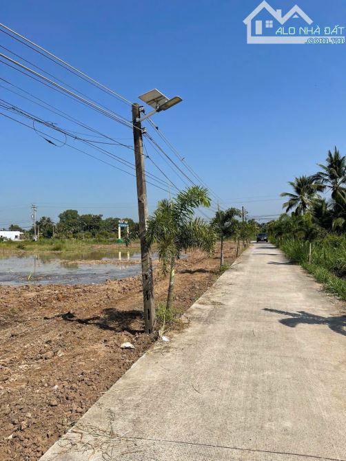 ✅ Bán đất thổ ,đường oto thuộc Ấp Bà Phổ ,  Bình Thạnh , Thủ Thừa _ DT : 5 x 22m2 - 1